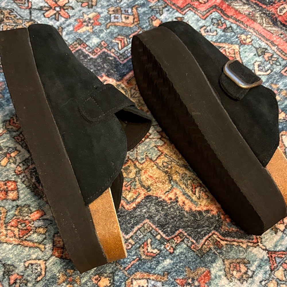 Cushionaire Granola 2 Suede Platform Clog Size 9 - Picture 7 of 11